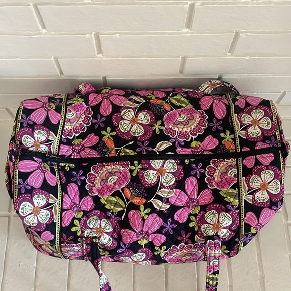VERA BRADLEY Women's Quilted Black Pink Floral Duffle Bag Weekender - Picture 5 of 9